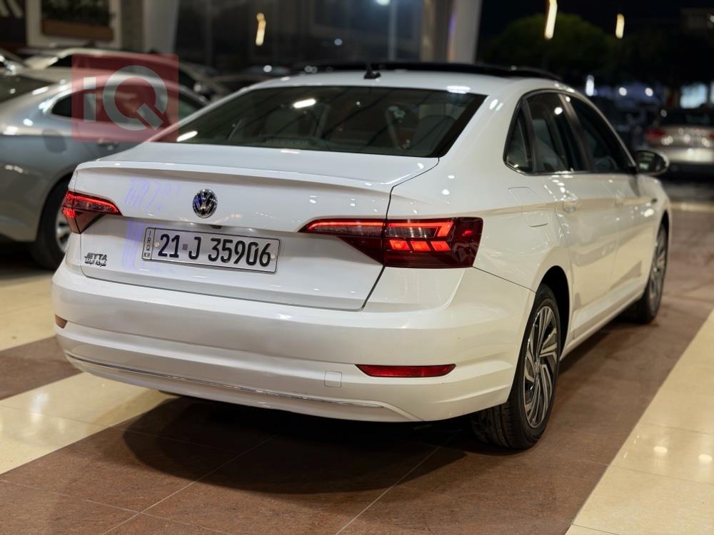 ڤۆڵکسواگن جێتا